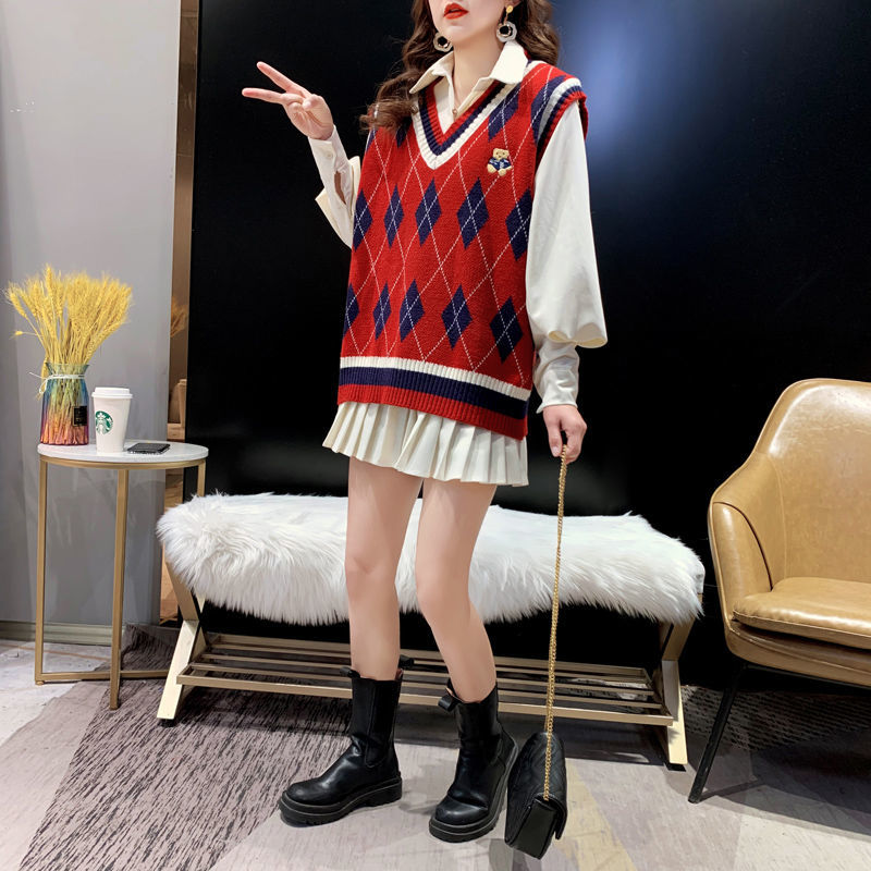 Красные вязаные жилеты для жен – обзор и цена Winter Clothing Trends 2025 Women'S